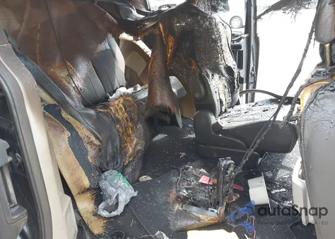 2017 Dodge Grand Caravan Sxt z USA, uszkodzony, nr VIN 2C4RDGCG4HR677308